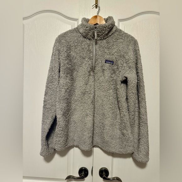 Patagonia women’s fuzzy gray sweater - Picture 1 of 5